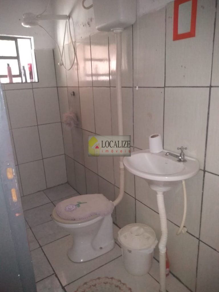 Casa à Venda em Mogi Guaçu Casa à Venda em Mogi Guaçu