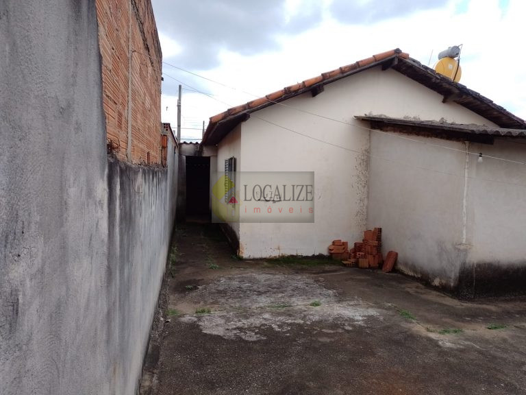 Casa à Venda em Mogi Guaçu