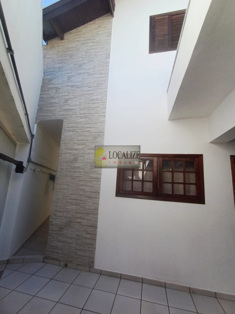 Casa à Venda em Mogi Mirim