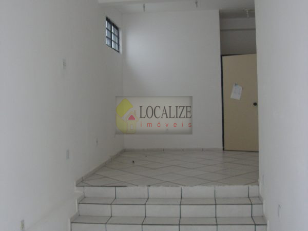 Sala no Centro de Mogi Mirim