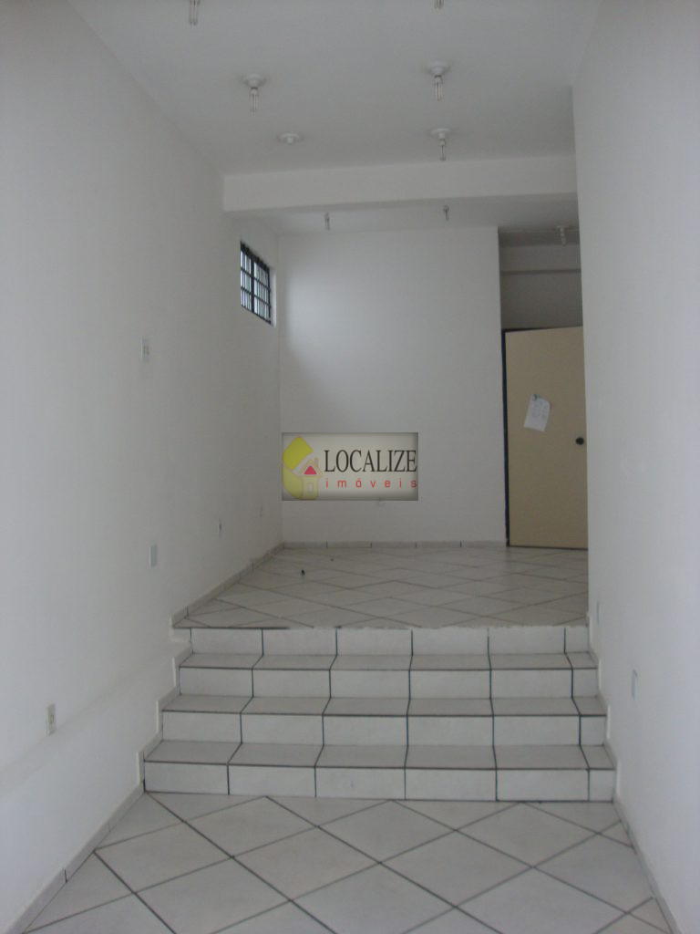 Sala no Centro de Mogi Mirim