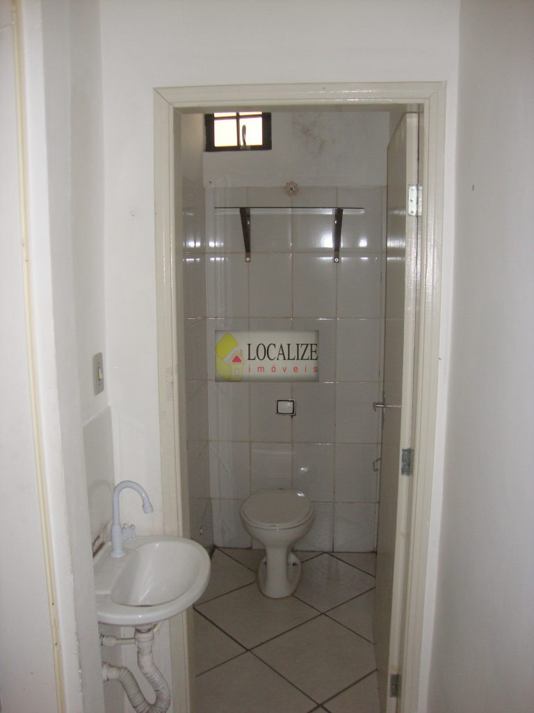 Sala no Centro de Mogi Mirim