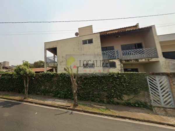 Casa á Venda no Jardim Centenário em Mogi Guaçu