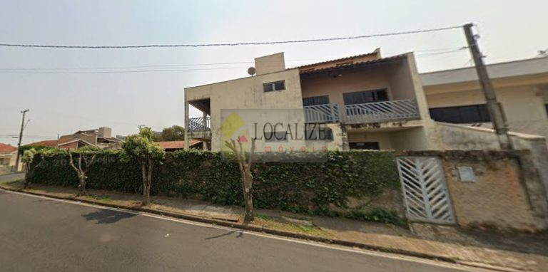 Casa á Venda no Jardim Centenário em Mogi Guaçu